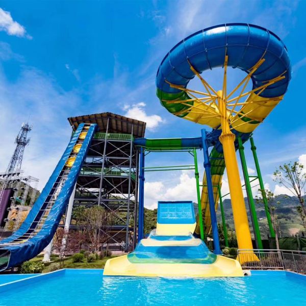 Boomerango Water Slide